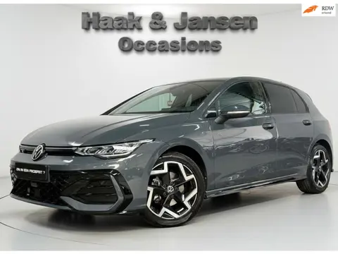 Volkswagen GOLF 1.5 eTSI Life Edition - ACC - Lane - Camera