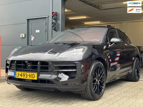 Porsche Macan 3.0 S / KERAMISCH / BURMESTER / 360 CAM / CARBON / 21 INCH / PANO / LUCHTVERING / TREK