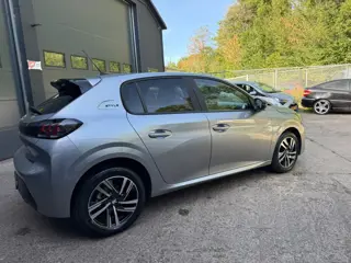 Foto 14 van Peugeot 208 1.2 GT | Carplay| Led|