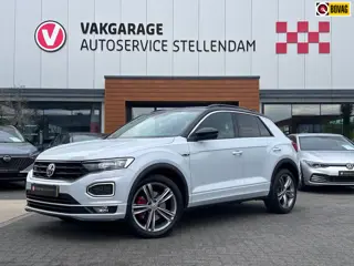 Volkswagen T-ROC 1.5 TSI Sport VERWACHT|R-LINE binnen/buiten|Afn Trekhaak|18 Inch|Privacy Glass
