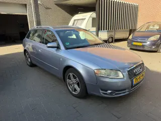 Foto 13 van Audi A4 Avant 2.0 Pro Line