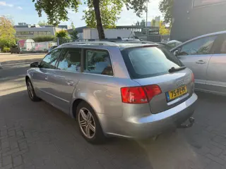 Foto 16 van Audi A4 Avant 2.0 Pro Line