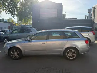Foto 17 van Audi A4 Avant 2.0 Pro Line