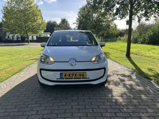 Foto 13 van Volkswagen up! 1.0 move up! BlueMotion | NAVI | Cruise Control | PDC |