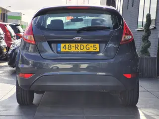 Foto 18 van Ford Fiesta 1.25 Limited|2e eig|NAP|Airco|El.Ramen|APK|AUX