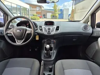 Foto 17 van Ford Fiesta 1.25 Limited|2e eig|NAP|Airco|El.Ramen|APK|AUX
