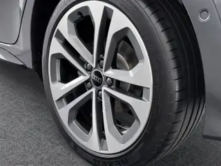 Foto 18 van Audi A3 Sportback 40 TFSI e S edition 204 PK · Glazen panoramadak · SONOS premium 3D · Lichtpakket p