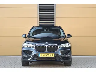 Foto 14 van BMW X1 sDrive20i High Executive * Sportstoelen * Trekhaak * Lichtpakket * LED * Facelift *