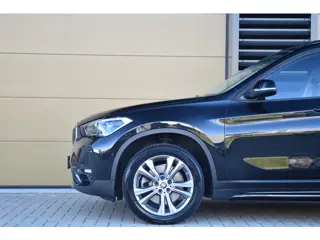 Foto 16 van BMW X1 sDrive20i High Executive * Sportstoelen * Trekhaak * Lichtpakket * LED * Facelift *