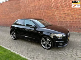 Audi A1 Sportback 1.2 TFSI S-Line Admired Airco Navi Cruise