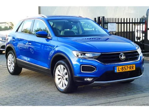 Volkswagen T-Roc 1.5 150pk TSI Sport. Elek Klep, Camera, Stoel&StuurVerw, Virt Cockpit, Clima, Full 