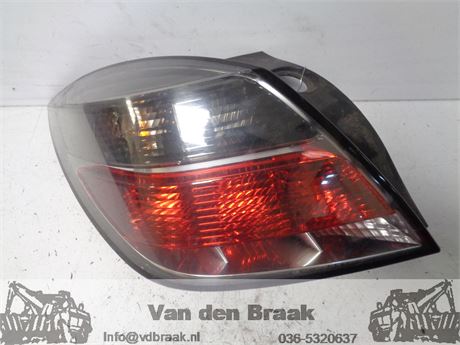 Opel Astra GTC 2005-2011 Achterlicht links