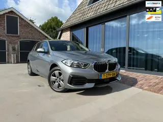 BMW 1-serie 118i 2023 Automaat 49784km