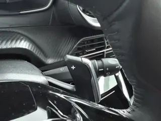 Foto 12 van Peugeot 208 1.2 Hybrid 110 e-DCS6 Allure Carplay | Cruise | Pdc
