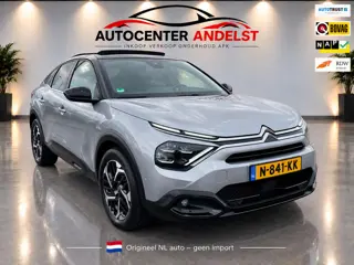 Citroen C4 1.2 Puretech Shine, Aut, Trekhaak, Acc, Open dak, HUD, Stoel/-stuurvrw, Navi, Keyless, 1e