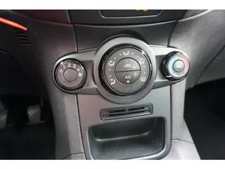 Foto 20 van Ford Fiesta 1.0 Style