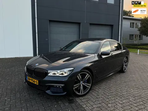 BMW 7-serie 740e iPerformance Dealer onderhouden M High Executive BOMVOL