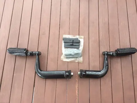 Harley XL sportster 84 - 03, adjustable highway pegs, zwart