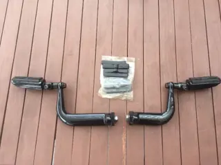 Harley XL sportster 84 - 03, adjustable highway pegs, zwart