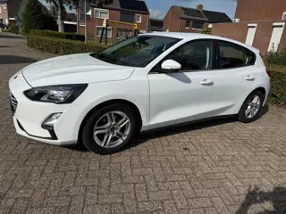 Ford Focus 1.0 EcoBoost Hybrid Trend Edition Business
