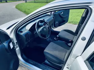 Foto 20 van Opel Corsa 1.2-16V Maxx