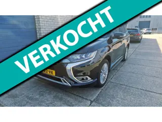 Mitsubishi Outlander 2.4 PHEV Intense+ 2e eigenaar Navigatie NAP....