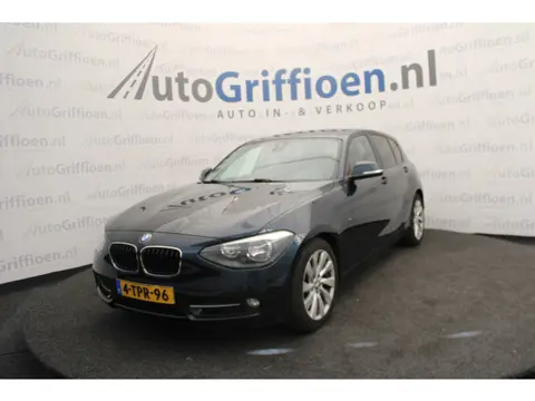 BMW 1-serie 116i Business nette 5-deurs met schuifdak en trekhaak