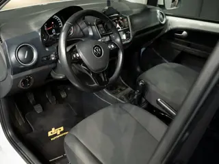 Foto 13 van Volkswagen UP! 1.0 1e Eig/Cam/Stoelverwarming/Cruise/Lane Assist/Parkeersensoren
