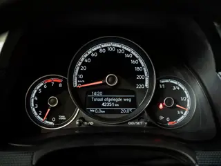 Foto 14 van Volkswagen UP! 1.0 1e Eig/Cam/Stoelverwarming/Cruise/Lane Assist/Parkeersensoren