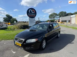 Volvo V70 2008 * 2.4 D5 Momentum * AUTOMAAT * APK