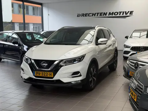 Nissan Qashqai 1.2 Tekna / Navigatie / Panoramadak /