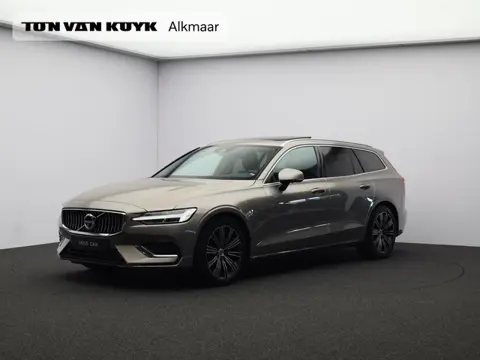 Volvo V60 2.0 T4 Inscription / Trekhaak / Panoramadak / 360 Camera / Head-up Display / Stoelverwarmi
