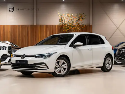Volkswagen Golf 1.0 eTSI DSG Life Business, Apple Carplay, Android Auto, ACC, Ambiënte Light, Camera