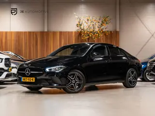 Mercedes-Benz CLA-klasse 250 e Luxury Line, AMG 18" Velg, Voll Led, Night Pakket, Wide Screen, Ambië