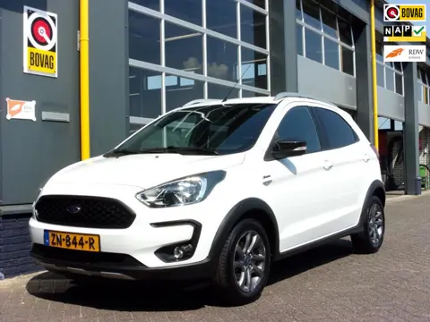 Ford Ka+ 1.2/86pk Active NAV ECC CrC Winter Pakket Privacy Glass