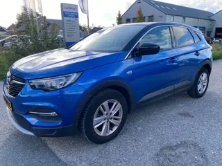 Opel Grandland X 1.2 Turbo Business Executive