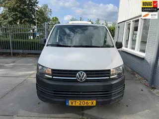 Volkswagen Transporter 2.0 TDI L2H1KOELING ‘16 75KW