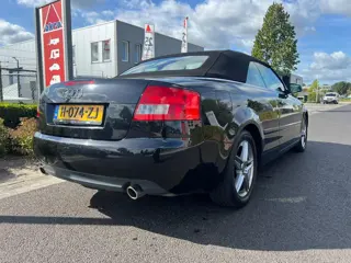 Foto 17 van Audi A4 Cabriolet 3.0 V6 | Airco | NAVI | Cruise Control | Lederen Bekleding | Houtafwerking