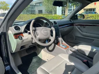 Foto 13 van Audi A4 Cabriolet 3.0 V6 | Airco | NAVI | Cruise Control | Lederen Bekleding | Houtafwerking