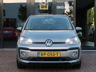 Foto 13 van Volkswagen up! 1.0 TSI 90pk high up! | Parkeersensoren | Cruise Control | Camera |