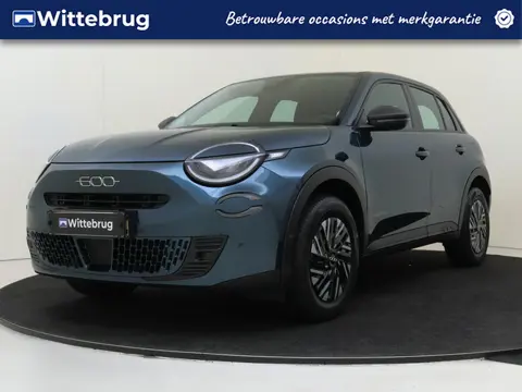 Fiat 600 1.2 Hybrid Urban (bj 2025, automaat)