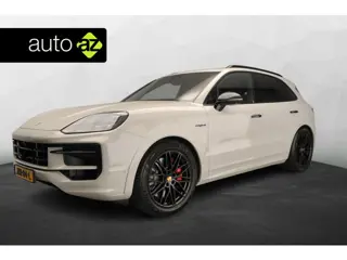 Porsche Cayenne 3.0 S E-Hybrid Black Edition | Sport Chrono | Luchtvering | Trekhaak | Pano | Passen