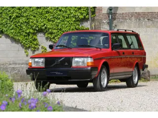Volvo 240 2.0i Polar Original paint / 401 pictures online