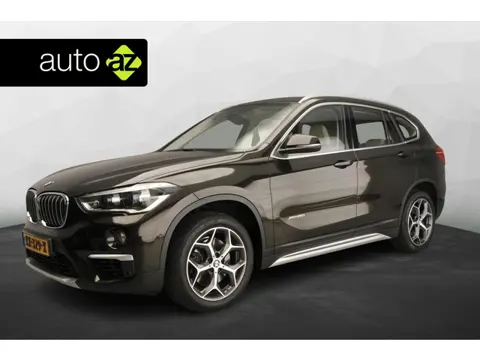 BMW X1 xDrive20i Centennial High Executive | Dealer onderhouden | Trekhaak | Camera | Active Cruise 