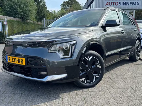 Kia Niro EV DynamicLine 64.8 kWh | SOH 100% | Dealer Onderhouden | Adaptive Cruise Control | Climate