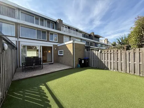 Woning aan de Vijverhoef te Amsterdam