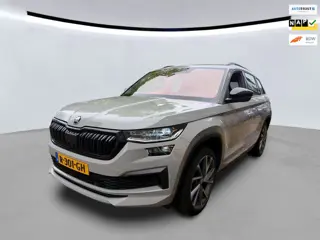 Skoda Kodiaq 1.5 TSI Sportline DSG l PANO l TREKHAAK l VIRTUAL l CARPLAYl SFEER l KEYLESS l CAMERA l