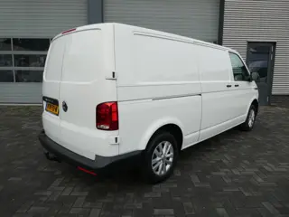 Foto 20 van Volkswagen Transporter 2.0 TDI L2H1 150 pk automaat , 3 zits , trekhaak