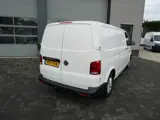 Foto 29 van Volkswagen Transporter 2.0 TDI L2H1 150 pk automaat , 3 zits , trekhaak