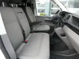 Foto 27 van Volkswagen Transporter 2.0 TDI L2H1 150 pk automaat , 3 zits , trekhaak